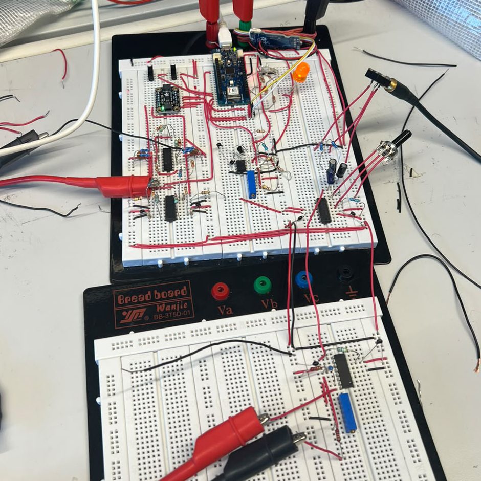 The first prototype on a breadboard.
